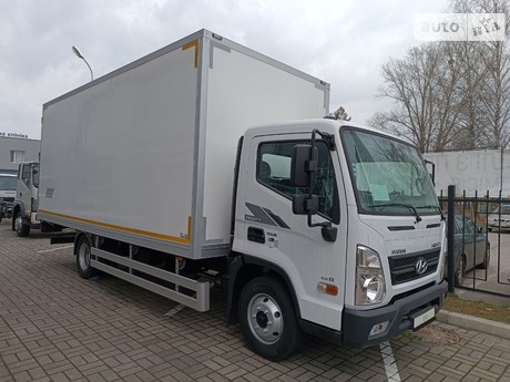 Hyundai EX8 2023