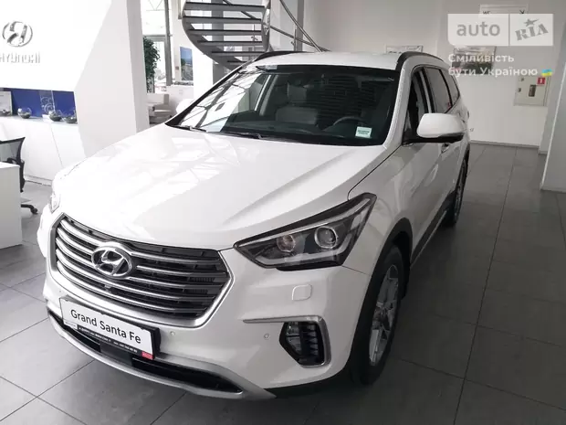 Hyundai Grand Santa Fe VIP