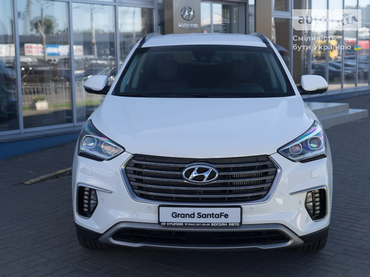 Hyundai Grand Santa Fe VIP Brown