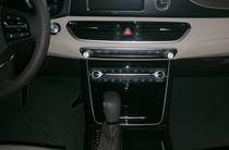 Hyundai Grandeur Top Panorama