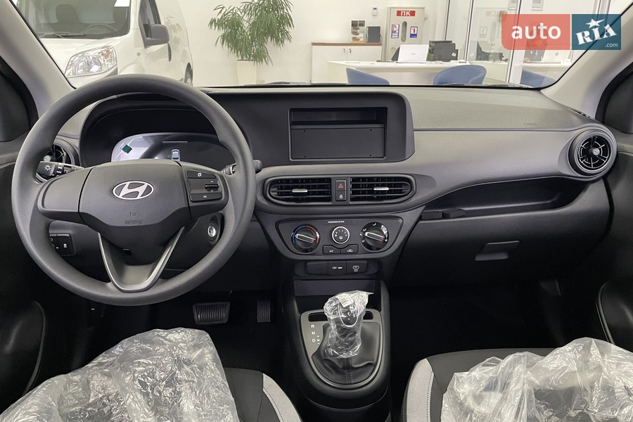 Hyundai i10 - фото 20