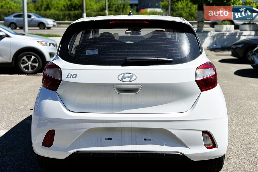 Hyundai i10 - фото 9