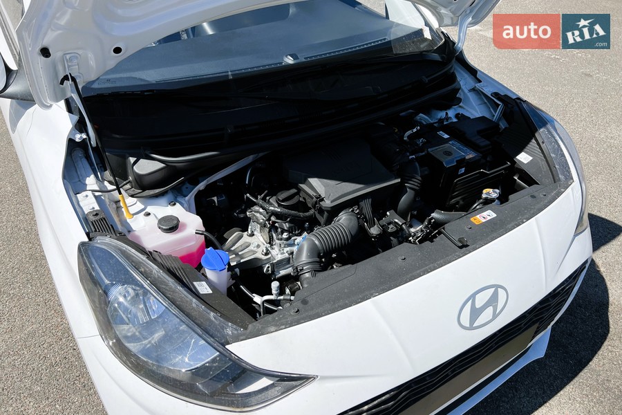 Hyundai i10 - фото 37