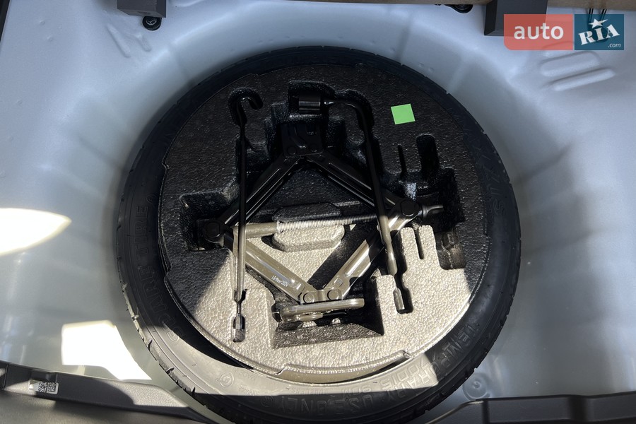 Hyundai i10 - фото 23