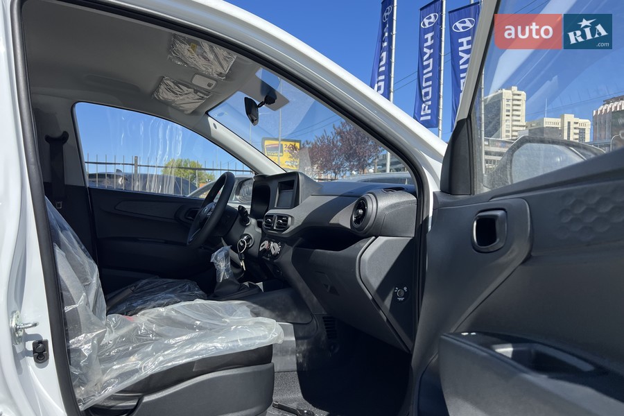 Hyundai i10 - фото 25