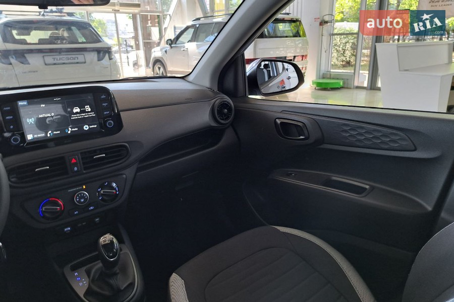 Hyundai i10 - фото 20