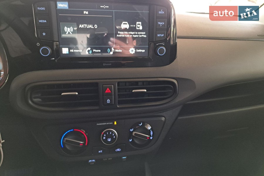 Hyundai i10 - фото 18
