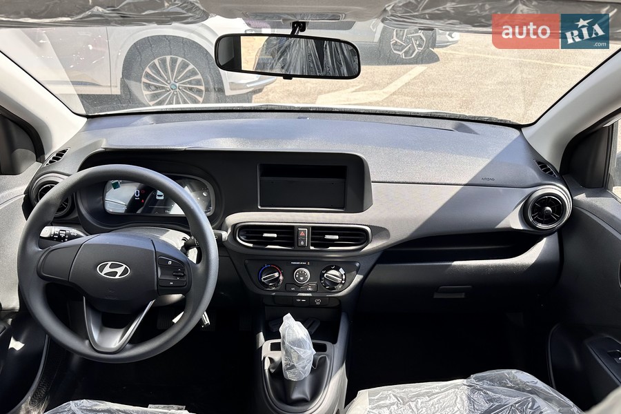 Hyundai i10 - фото 7