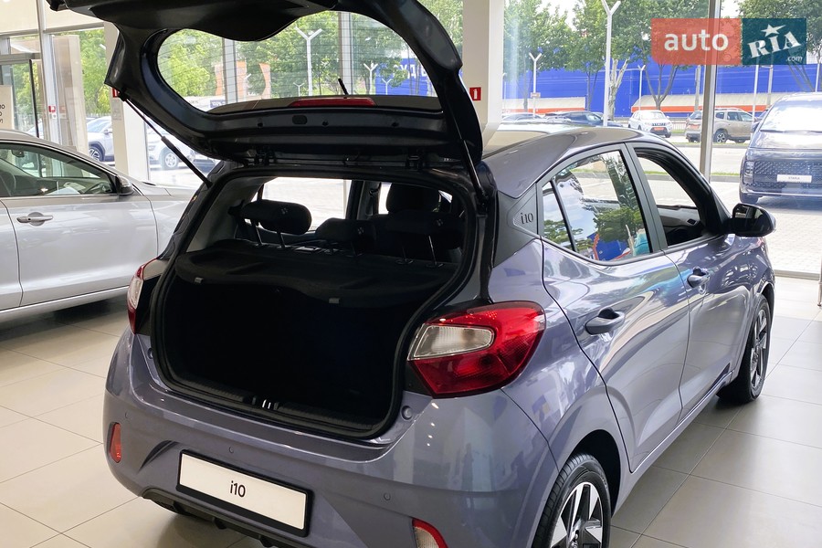 Hyundai i10 - фото 10