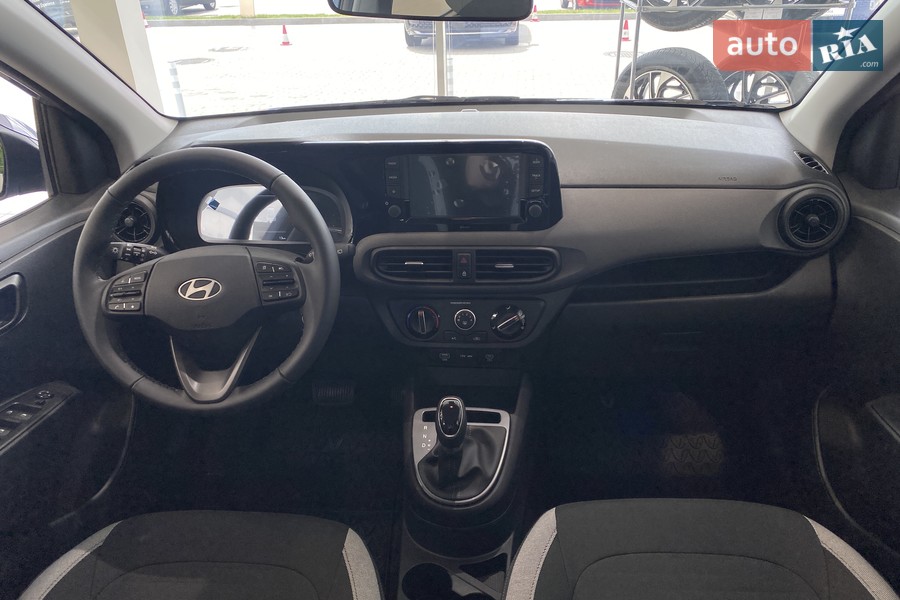 Hyundai i10 - фото 23