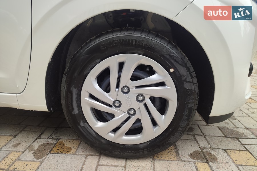 Hyundai i10 - фото 5
