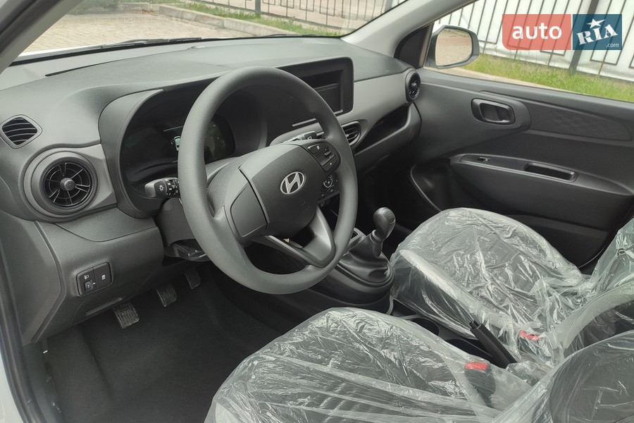 Hyundai i10 - фото 15