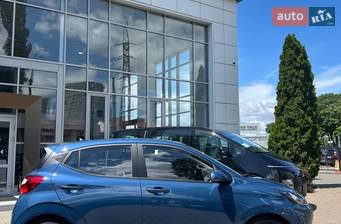 Hyundai i10 1.0 MPi AMT (67 к.с.) 2025