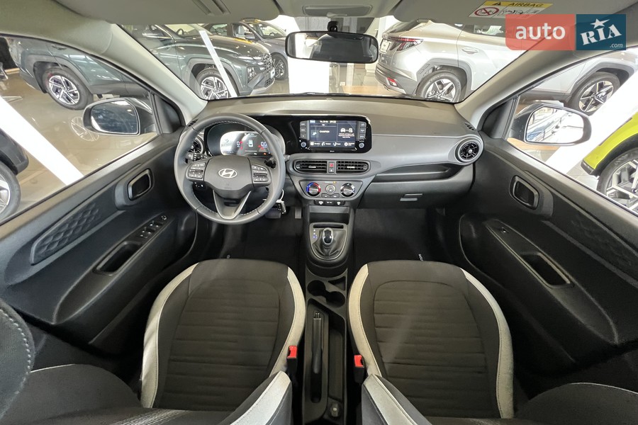 Hyundai i10 - фото 16