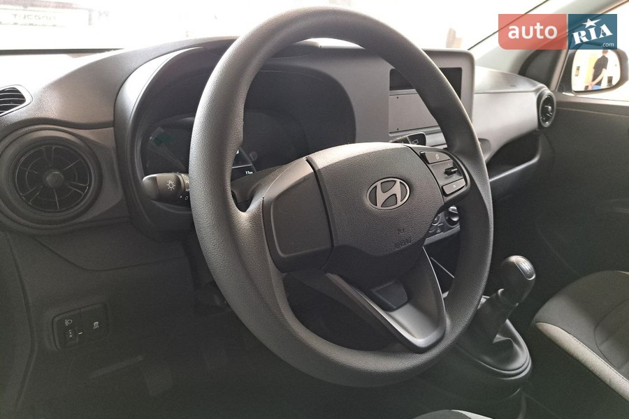Hyundai i10 - фото 11