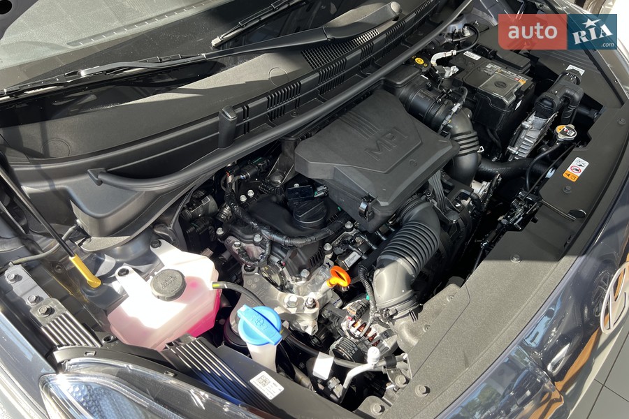 Hyundai i10 - фото 21