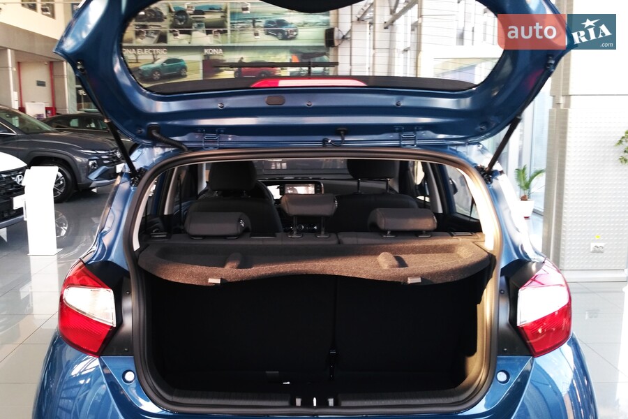 Hyundai i10 - фото 7