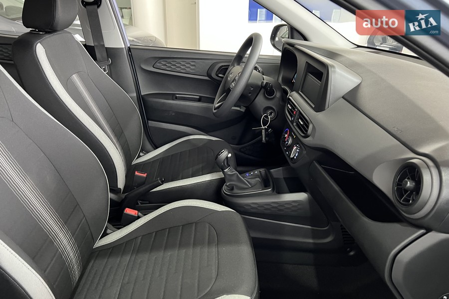 Hyundai i10 - фото 19