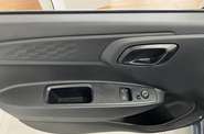 Hyundai i10 - фото 9