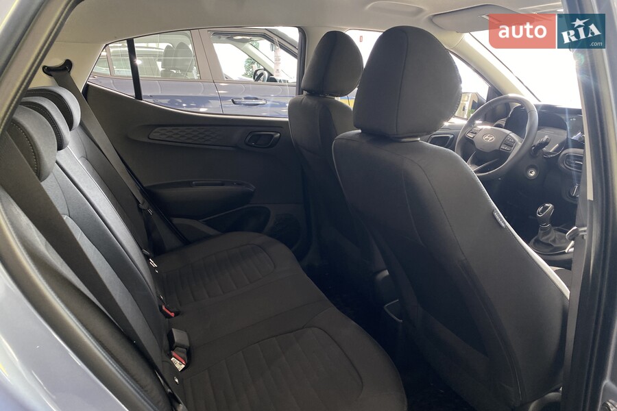 Hyundai i10 - фото 14