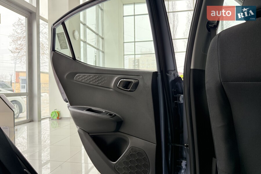 Hyundai i10 - фото 14