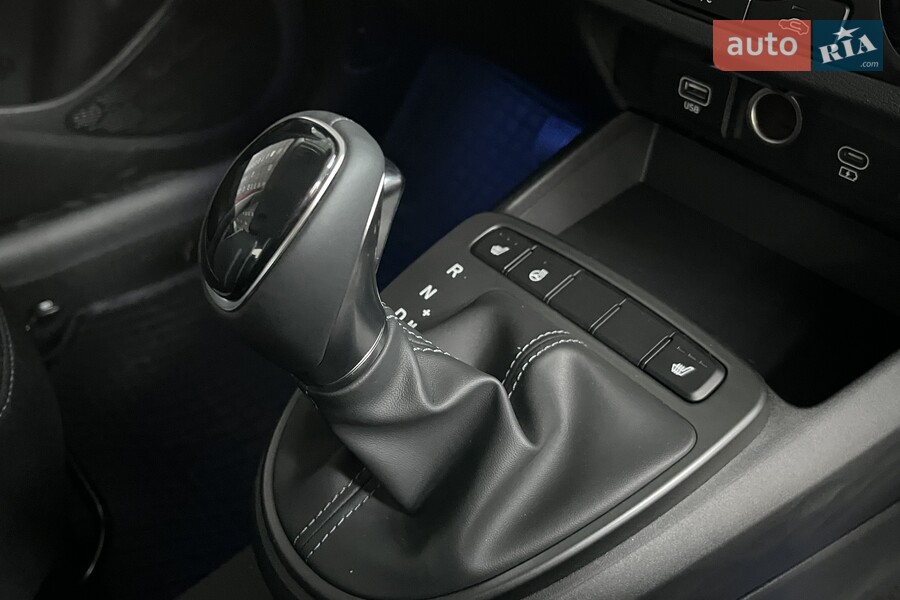 Hyundai i10 - фото 14