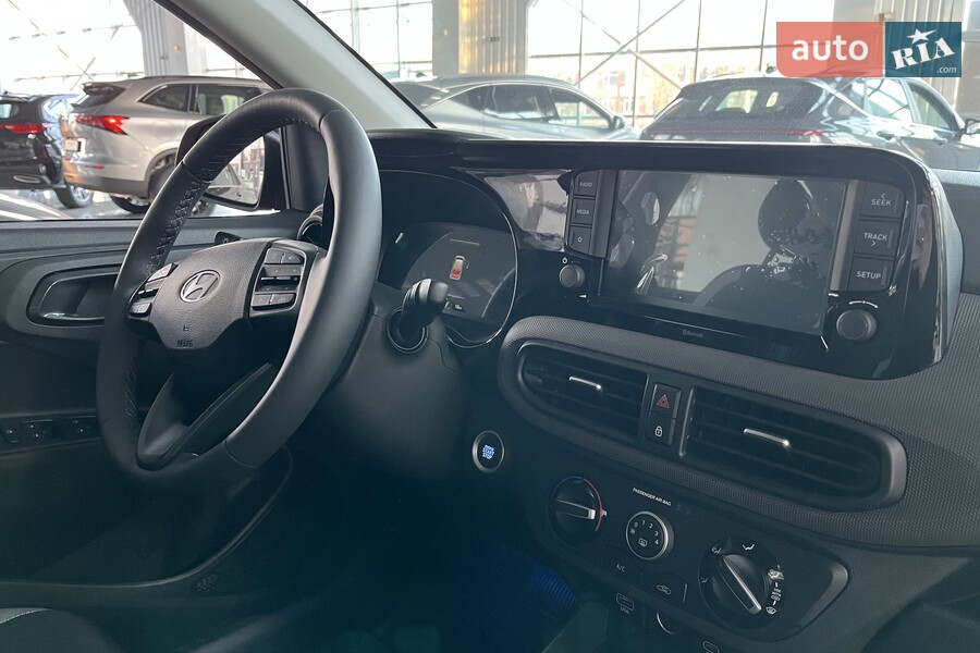 Hyundai i10 - фото 13