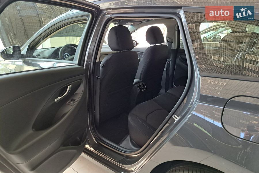 Hyundai i30 Wagon - фото 21