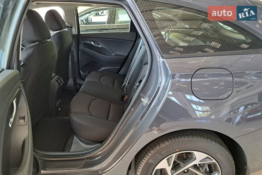 Hyundai i30 Wagon - фото 22
