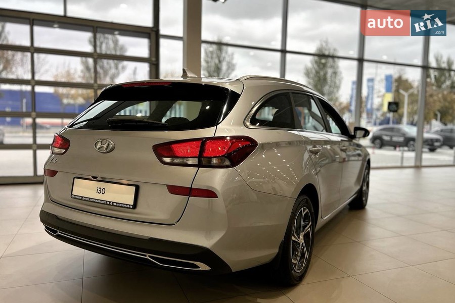 Hyundai i30 - фото 5