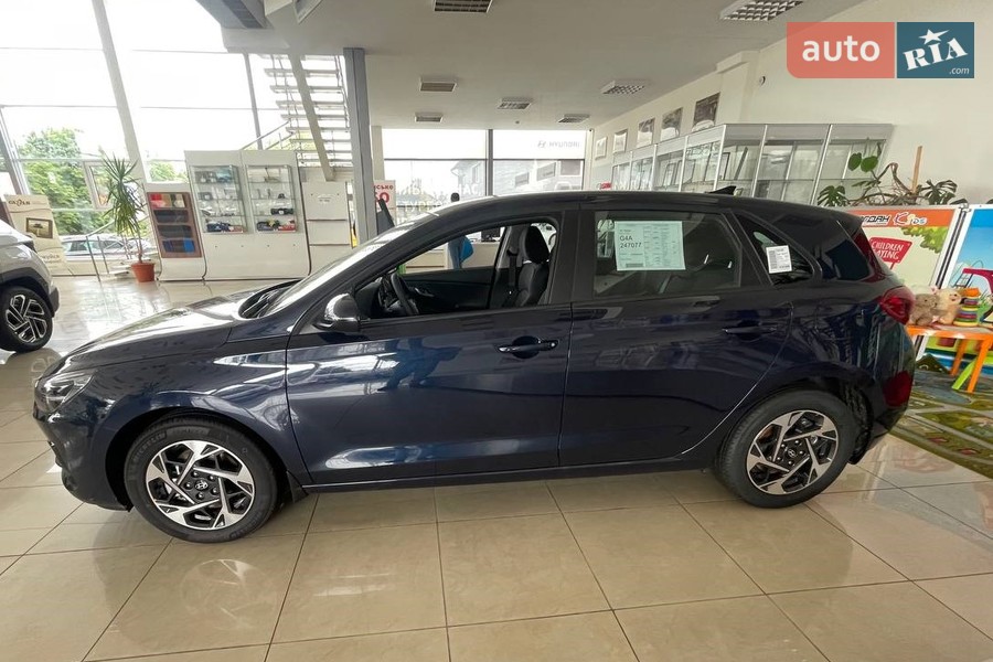 Hyundai i30 - фото 9