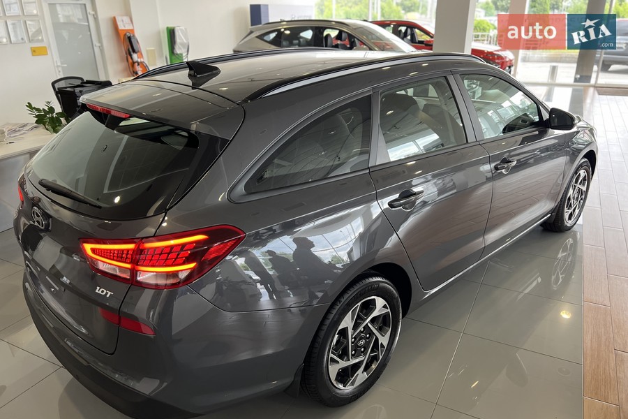 Hyundai i30 - фото 6