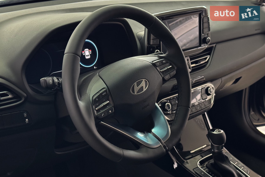 Hyundai i30 - фото 8