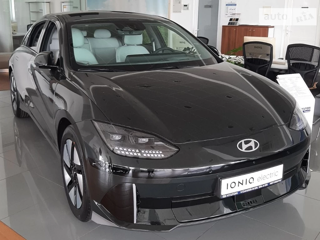 Hyundai Ioniq 6 Top