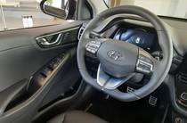 Hyundai Ioniq Electric Top