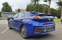 Hyundai Ioniq Top