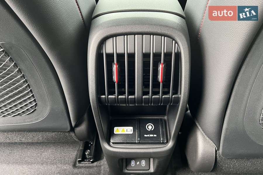 Hyundai Kona Electric - фото 26