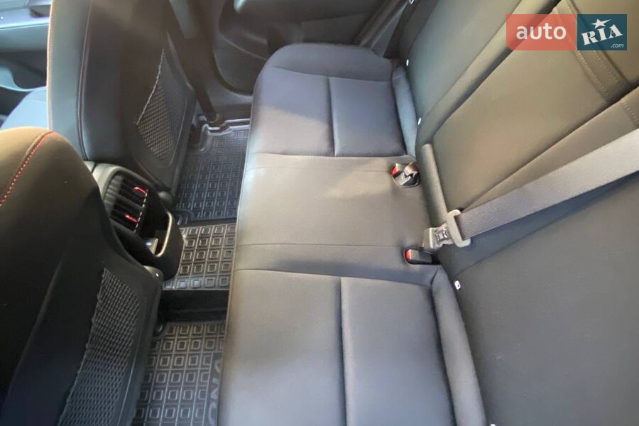 Hyundai Kona - фото 15