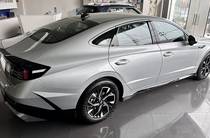 Hyundai Sonata Style