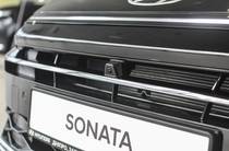 Hyundai Sonata Top