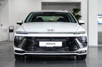 Hyundai Sonata Top