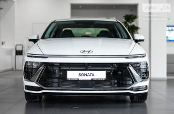 Hyundai Sonata 2023 Top