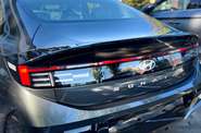Hyundai Sonata Top