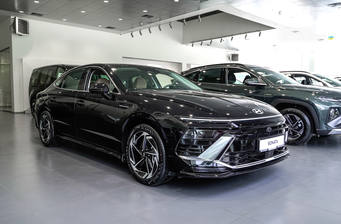 Hyundai Sonata 2024 Top