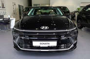 Hyundai Sonata Top