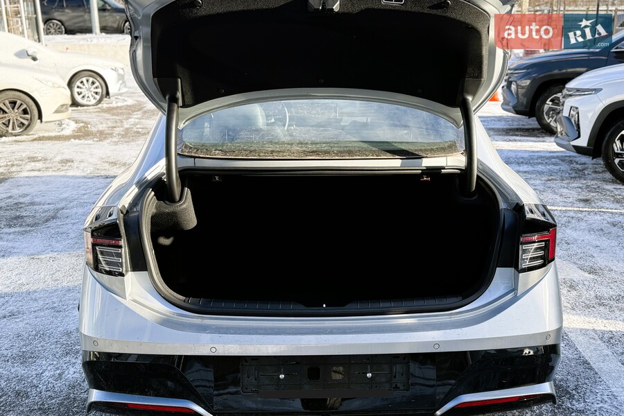 Hyundai Sonata - фото 12