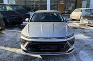 Hyundai Sonata Top