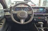 Hyundai Sonata Top