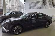 Hyundai Sonata Top