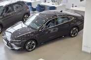 Hyundai Sonata Top